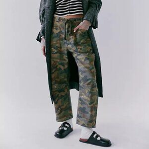 Free People Camo Moxie Low Slung Pull-On Barrel Jeans